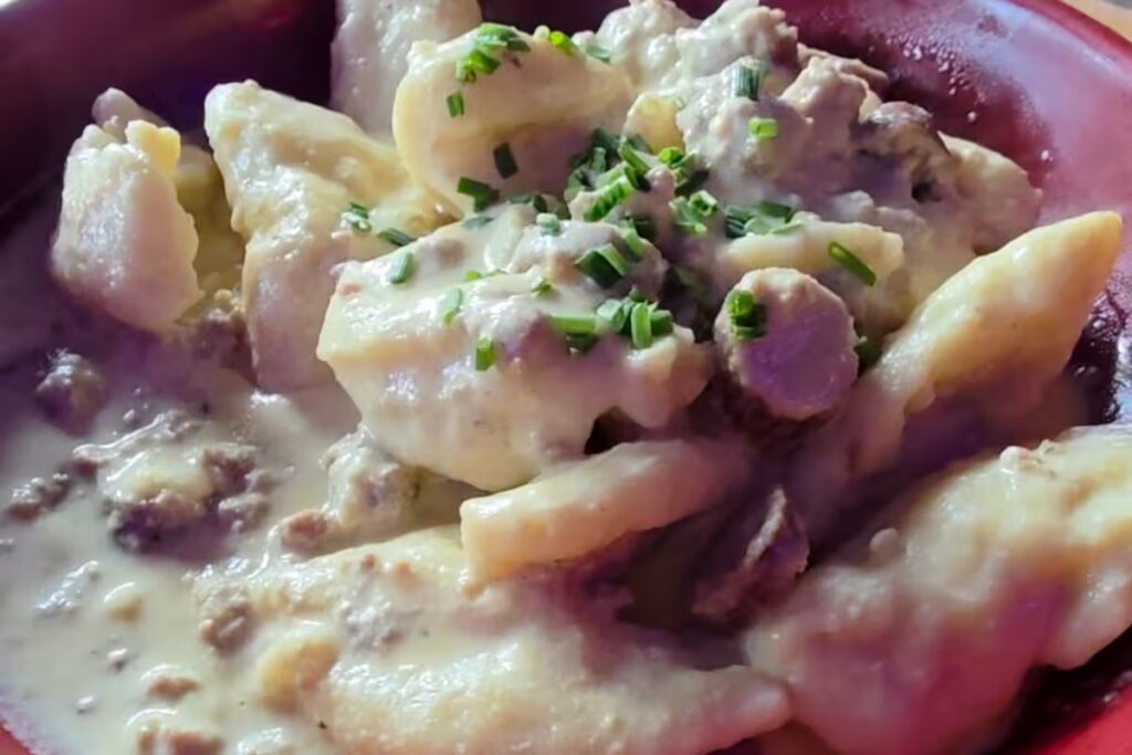 Traditional Luxembourgish kniddelen served at Brasserie Schrainerei