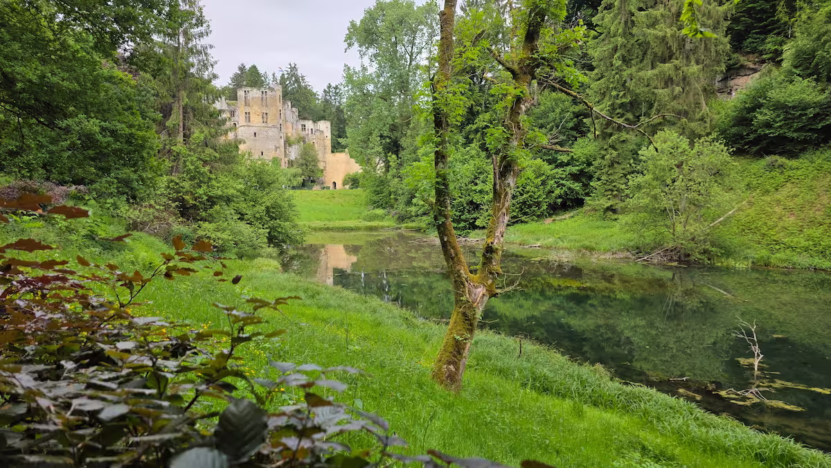Beaufort Castle medieval ruins