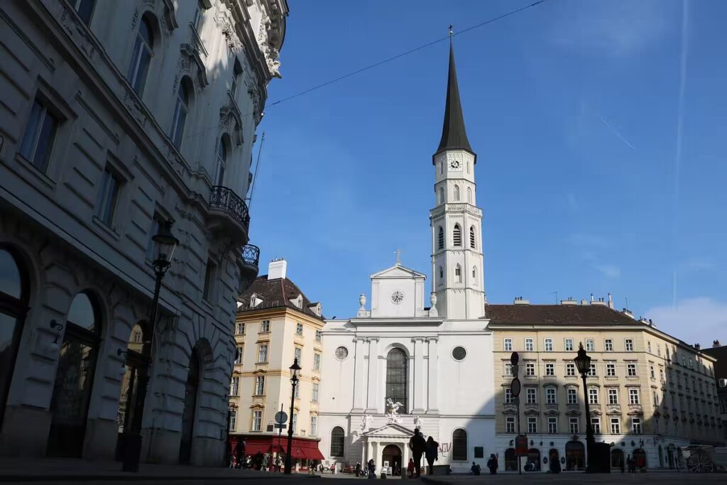 michaelerkirche-wien