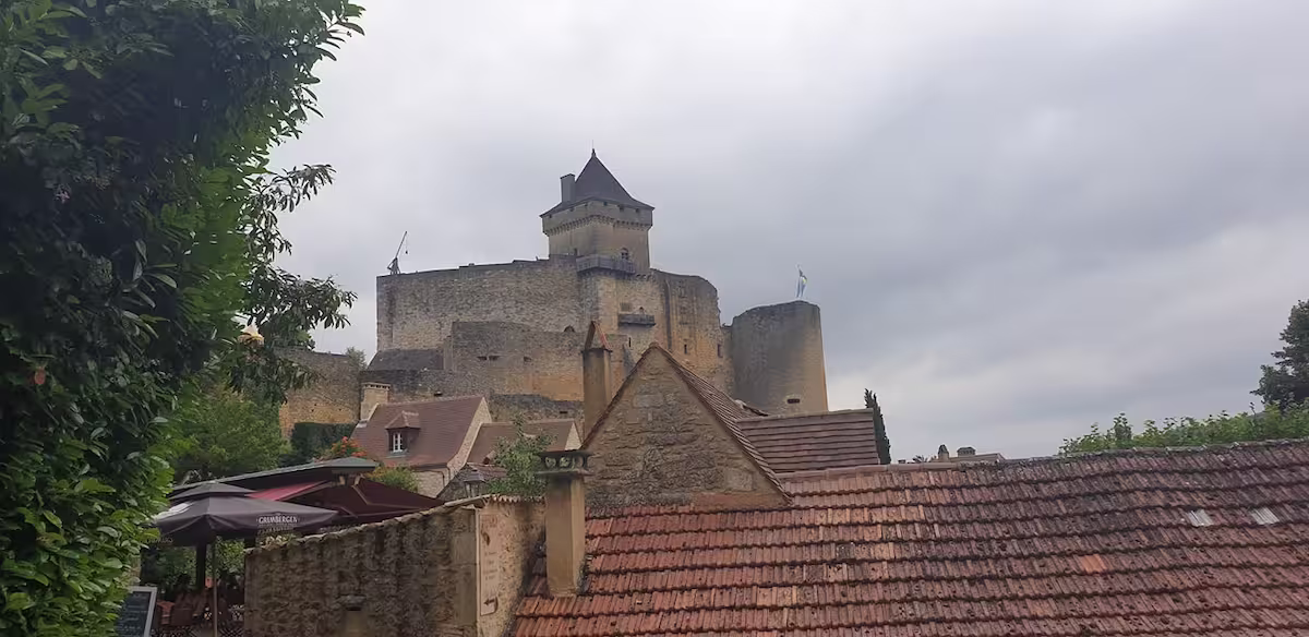 Castelnaud-la-Chapelle Castle: A Medieval Fortress Overlooking the Dordogne Valley
